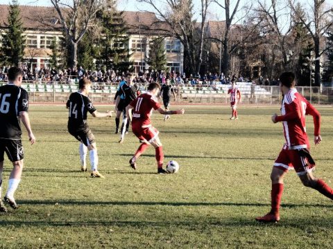 Kérik a stadiont