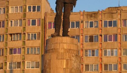 Bronz Béla felújítását kérik