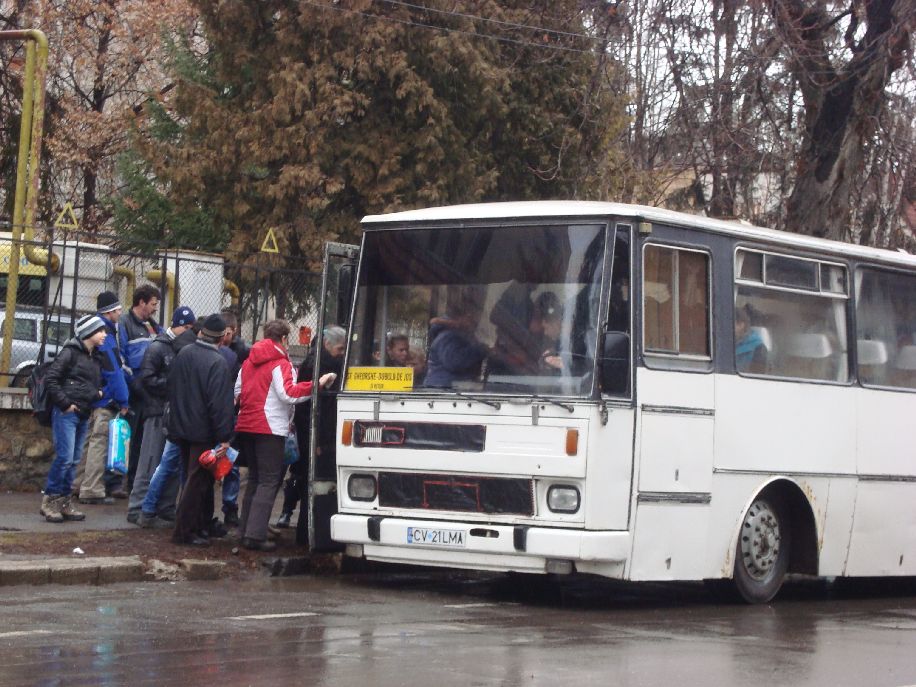Új buszjárat Szacsván