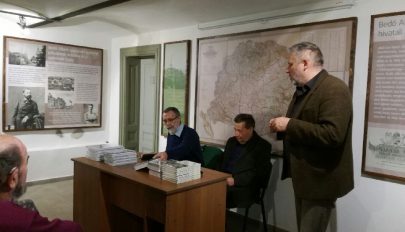 A derűs Murádin