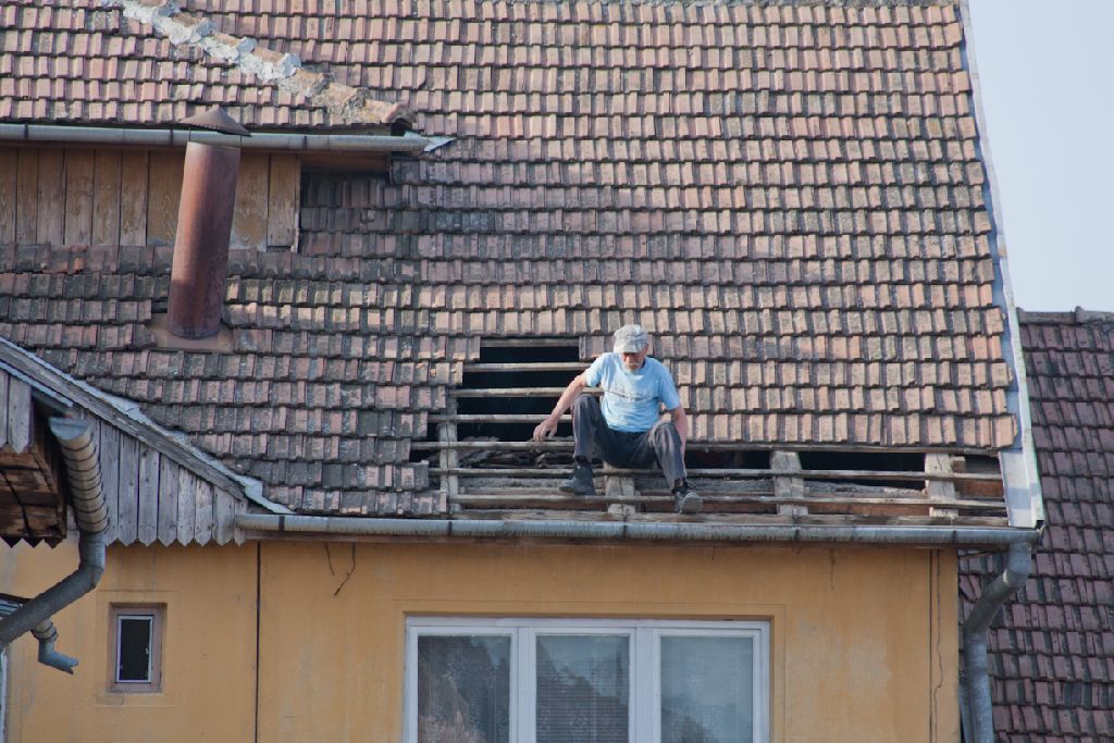 Régi ügyeket bolygatnak