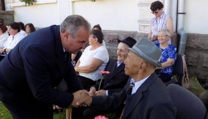 Hősök napja Nagybaconban