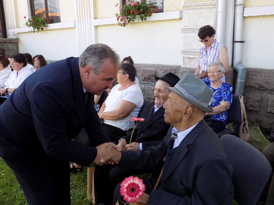 Hősök napja Nagybaconban