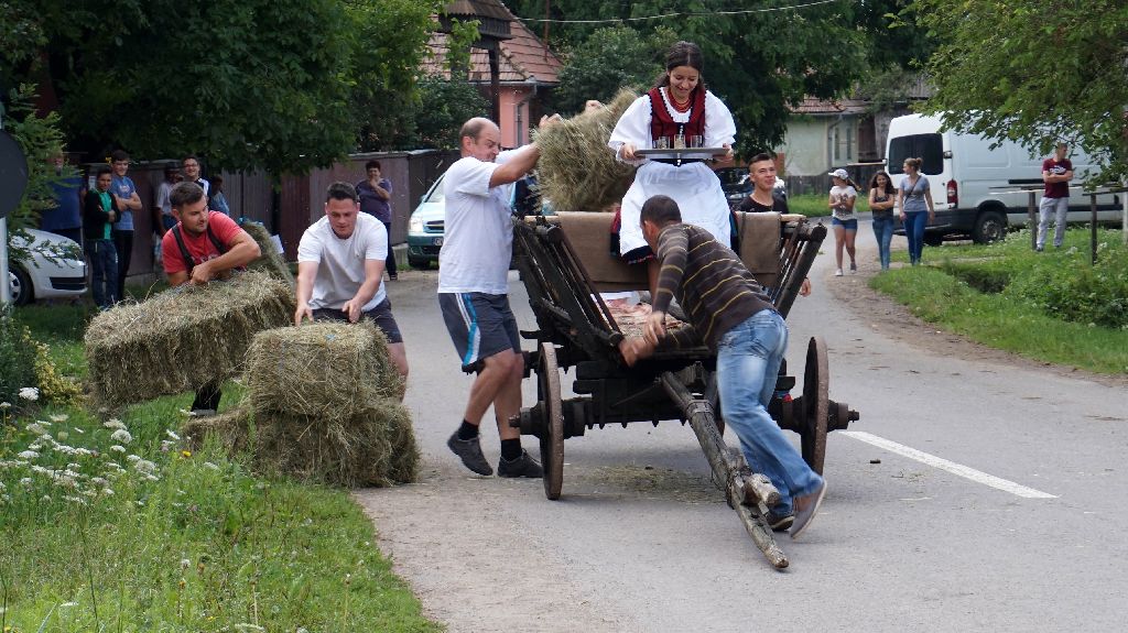 Fergeteges ribizliünnep