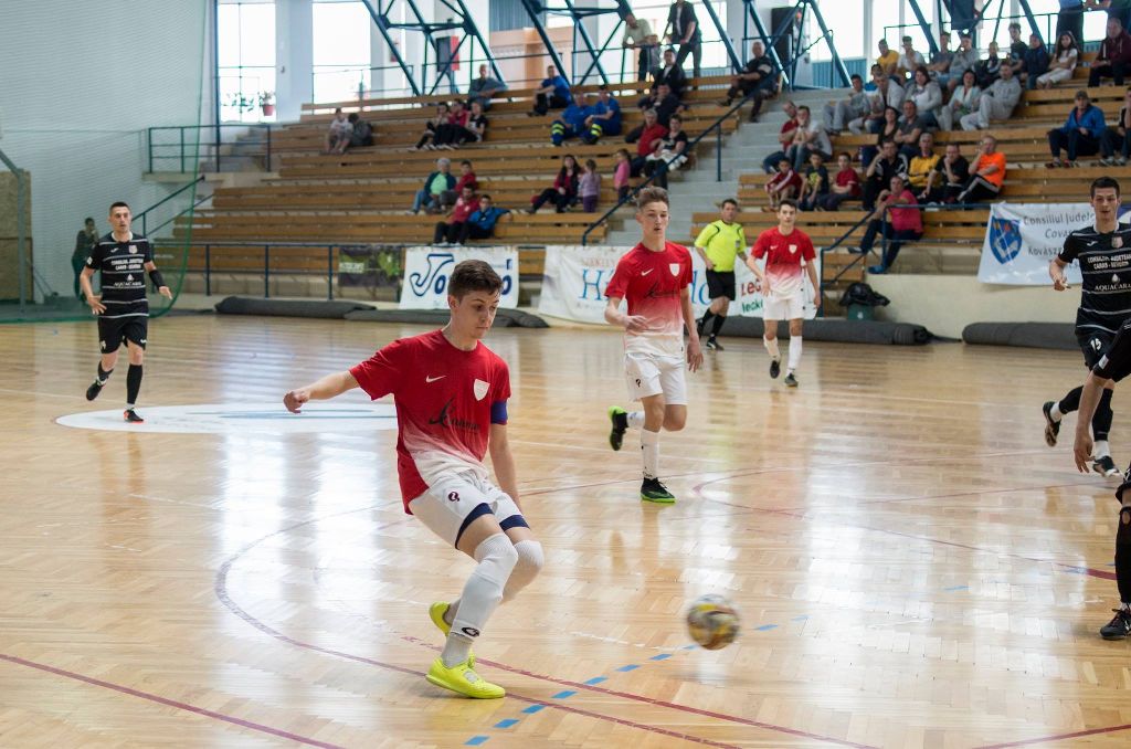 Kézilabda és futsal