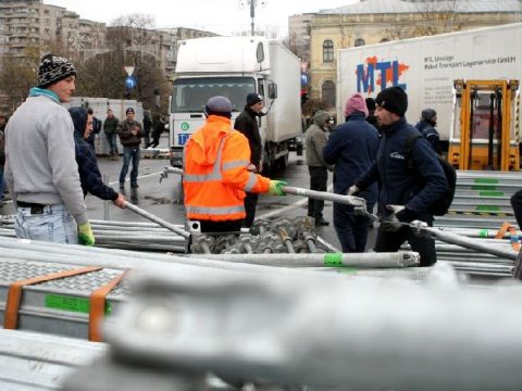 Konfliktus a Victoriei téren