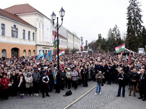 A harc nemzetépítő élménye