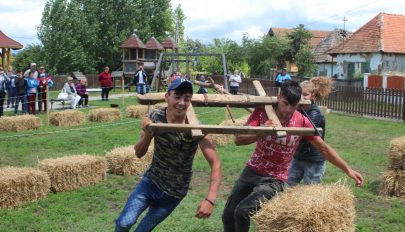 A borvíz ünnepe Hatolykán