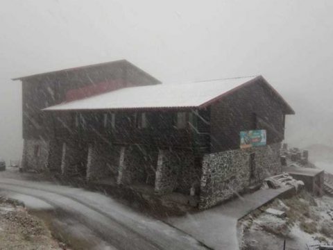 Lehullott az első hó a hegyekben