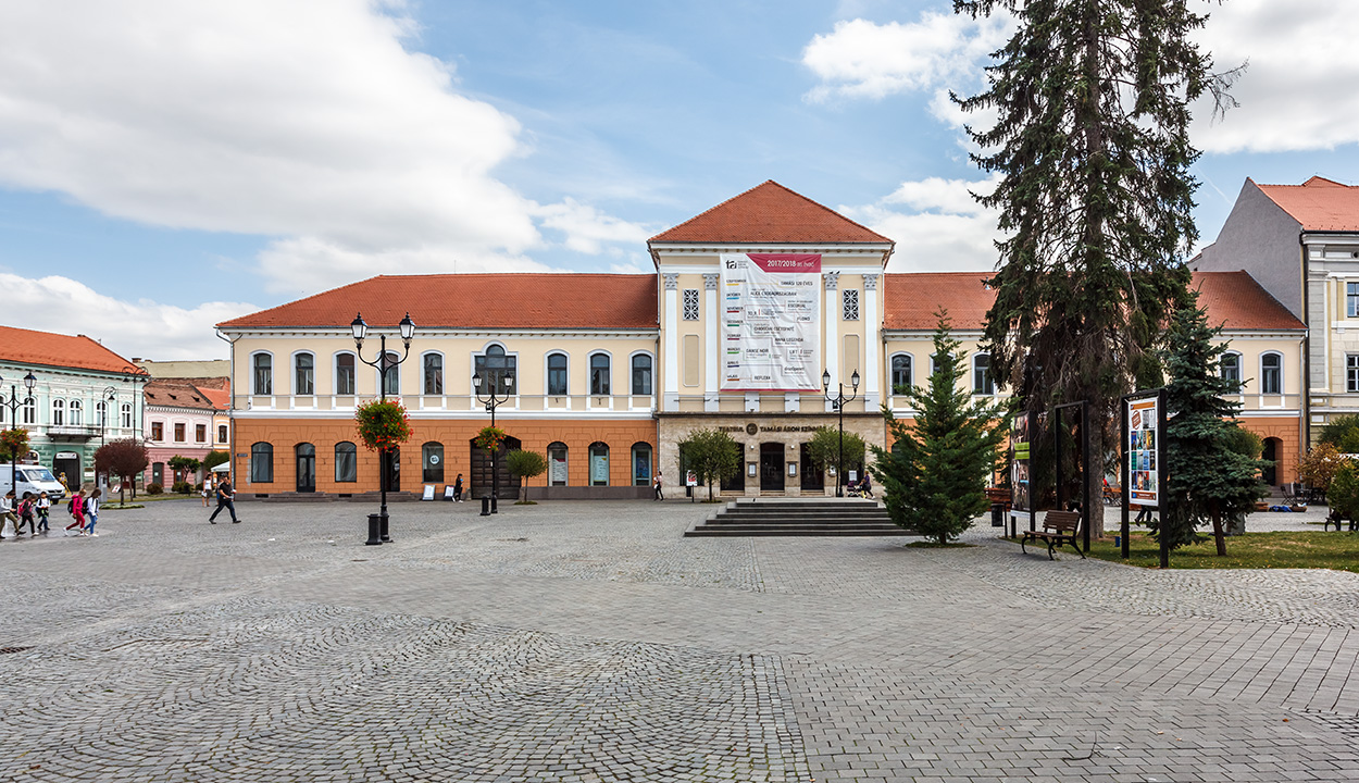 Nyári előadássorozatot indít a Tamási Áron Színház