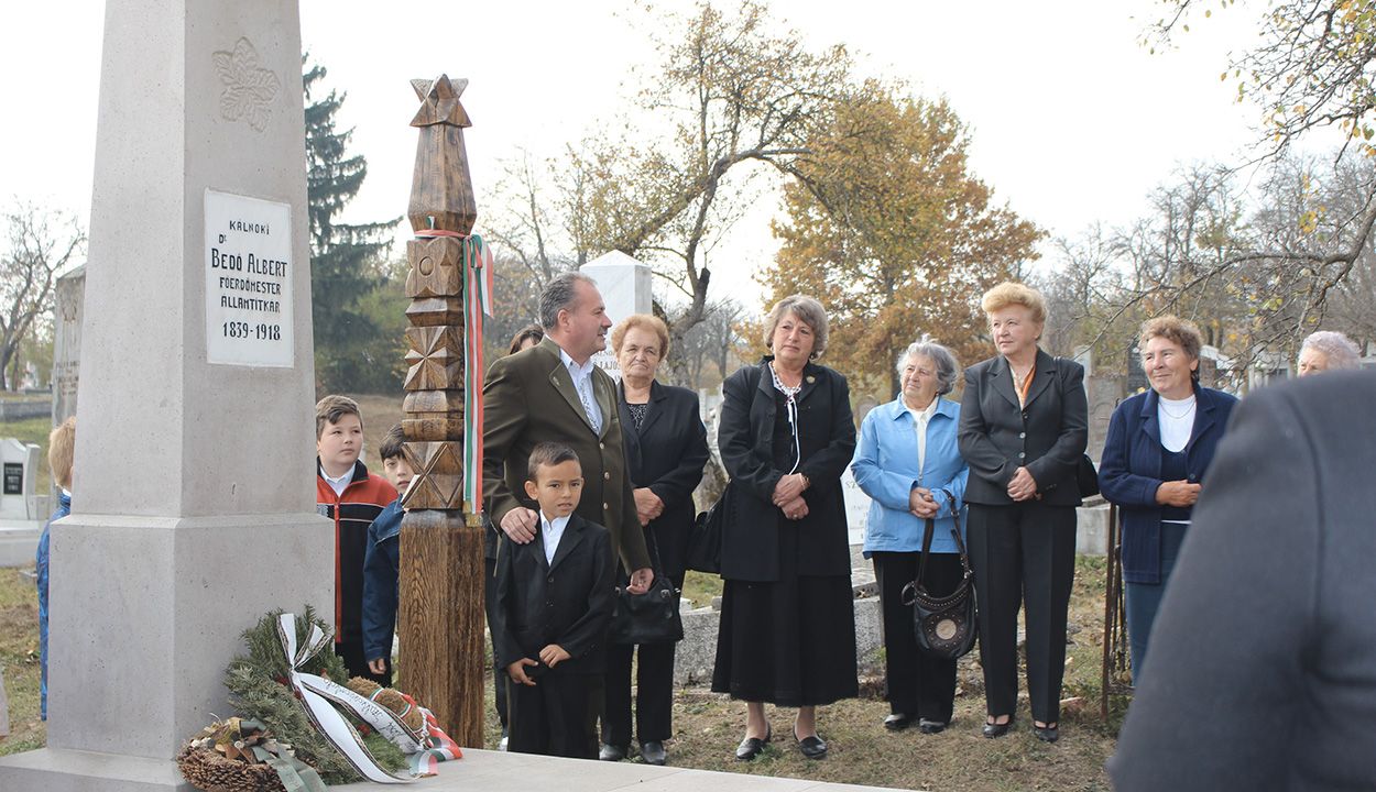 Ma is él Bedő Albert szelleme