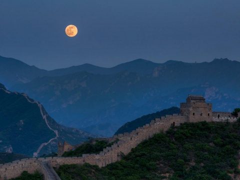 Mesterséges holddal világítanának meg egy várost Kínában