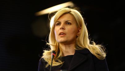 Elena Udrea visszatért Romániába