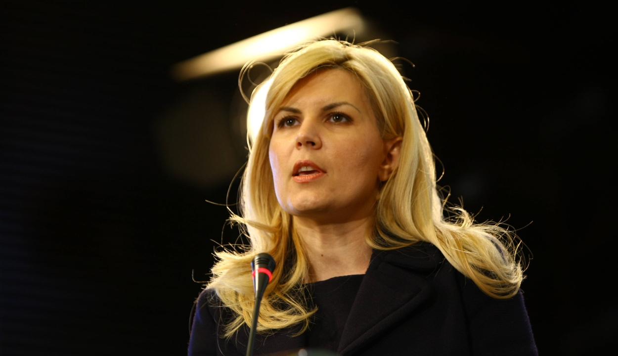 Elena Udrea visszatért Romániába