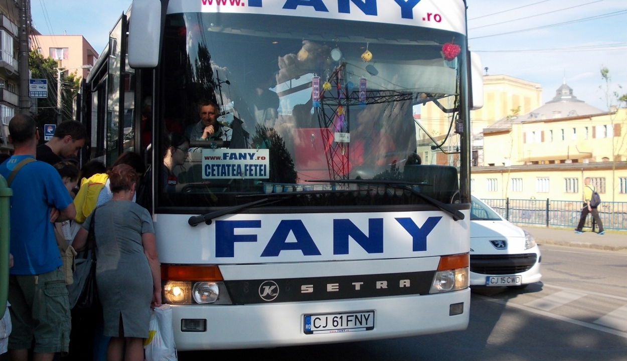 Általános sztrájk: ma déltől nem közlekednek a távolsági buszok