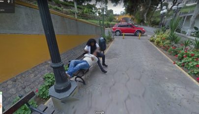 A Google Street View-t böngészve fedezte fel a férj, hogy felesége megcsalja