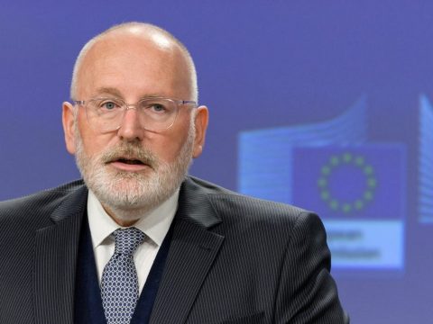 Timmermans: az Európai Bizottság osztja a jogállamiság magyar helyzetével kapcsolatos aggályokat