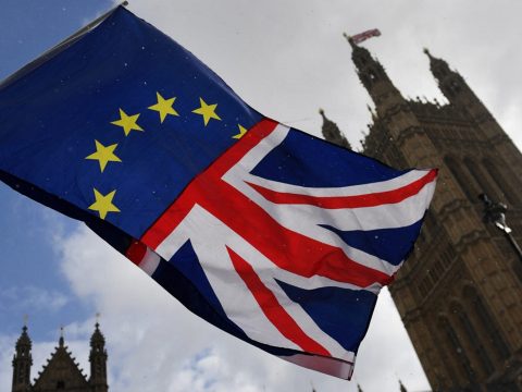 Brexit: Aláírták a megállapodást az EU-s vezetők