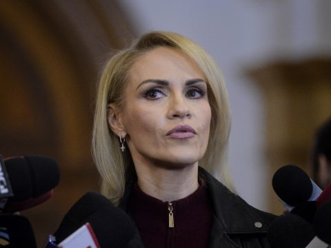 Megfosztották párttisztségeitől Gabriela Fireát