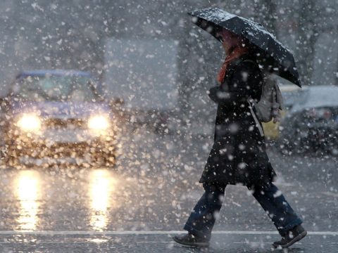 Erős szélre, hóviharokra figyelmeztetnek a meteorológusok