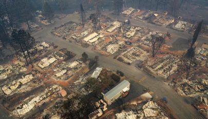Kaliforniai tűzvész: Nőtt a halottak, csökkent az eltűntek száma