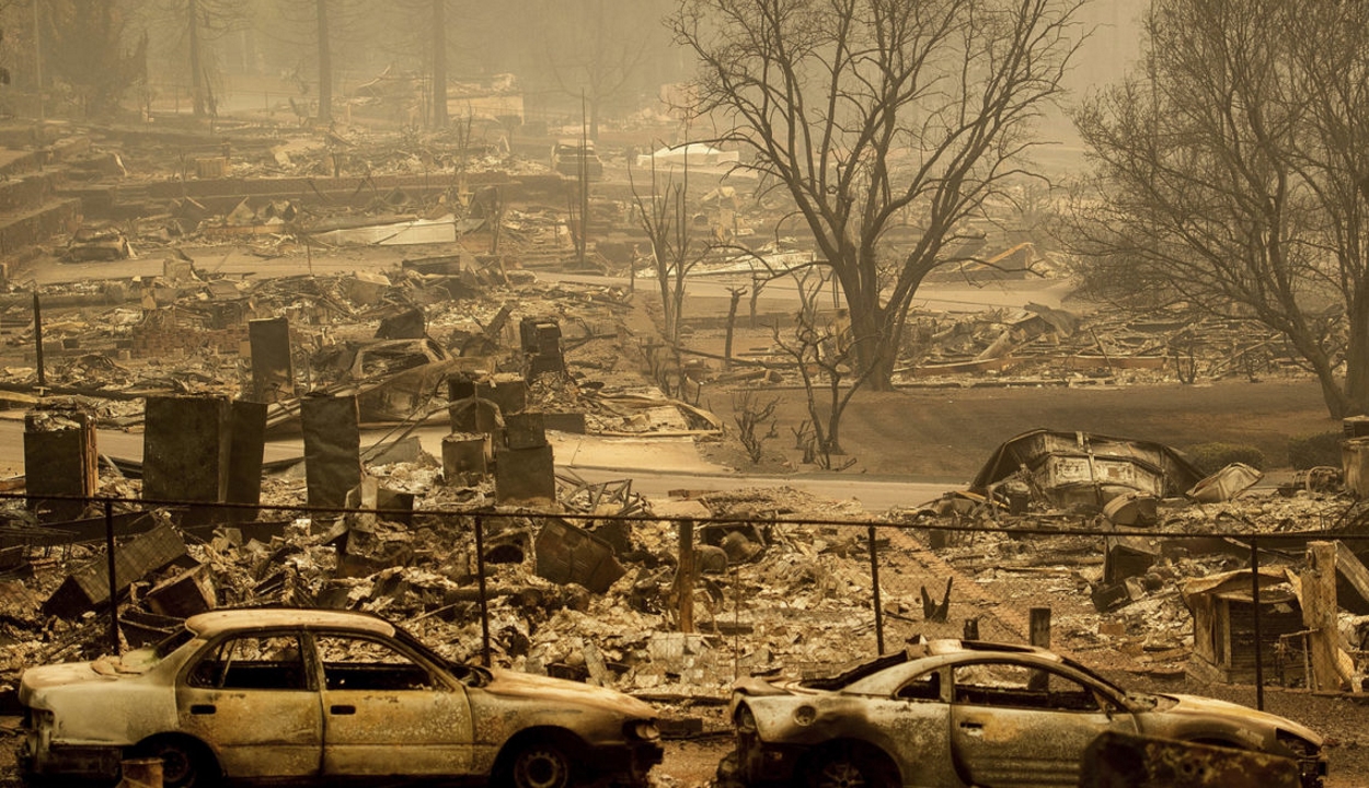 Katasztrófa sújtotta területté nyilvánította egész Kaliforniát Donald Trump