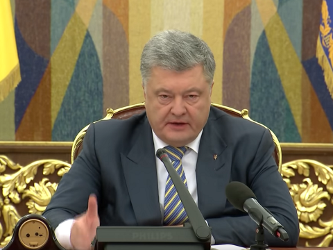 Megszavazta az ukrán parlament a hadiállapot bevezetését