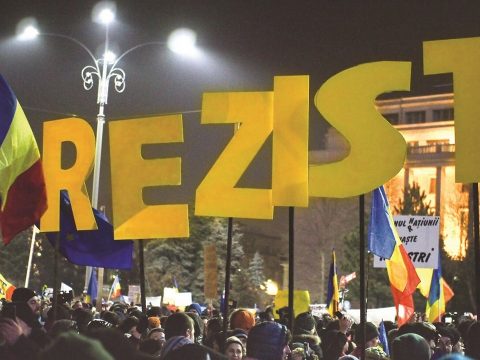 Vizsgálja az ügyészség a #Rezist finanszírozását