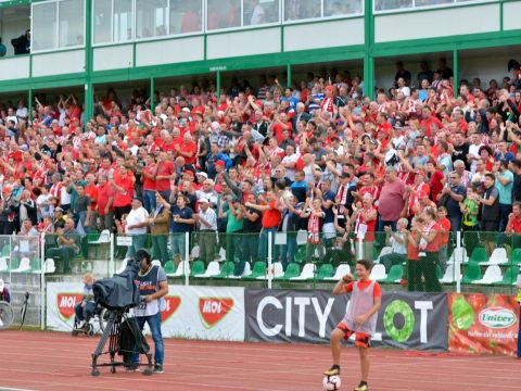 Csütörtöktől szurkolók részvételével is lehet sporteseményeket szervezni