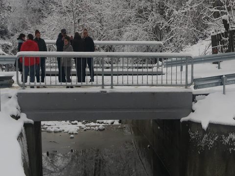 A zalániak örömére