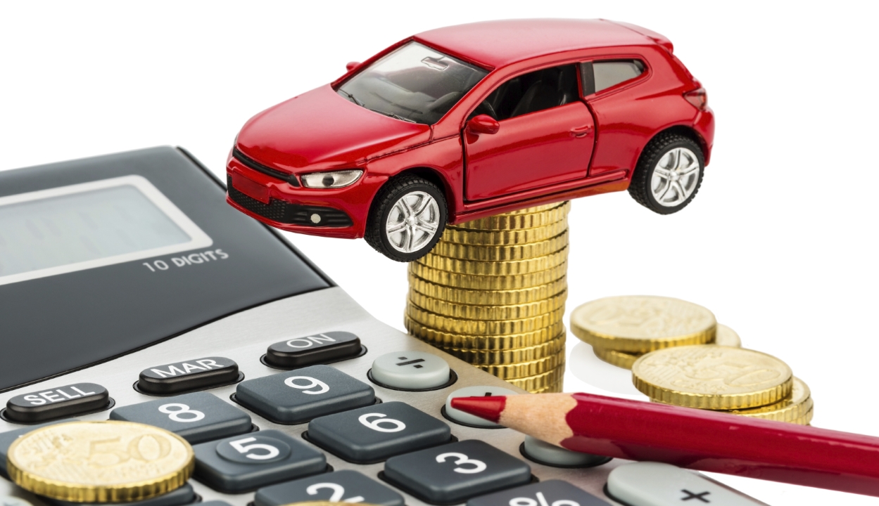 Közzétették a kötelező gépjármű-felelősségbiztosítási kötvények referenciaárát