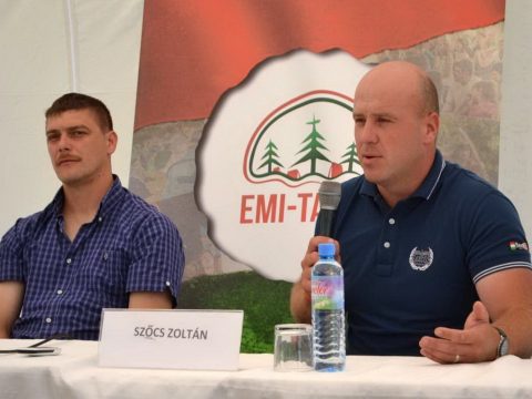 Tőkés László EP-képviselőként is meglátogatta Bekééket