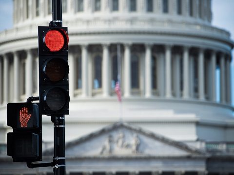 Nem akarnak pénzt adni Trump határfalára, részlegesen leállt az amerikai kormányzat