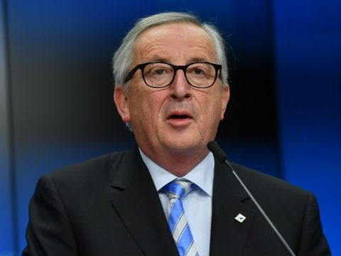 Juncker: a kereszténydemokrata értékek nem egyeztethetők össze a Fidesz politikájával
