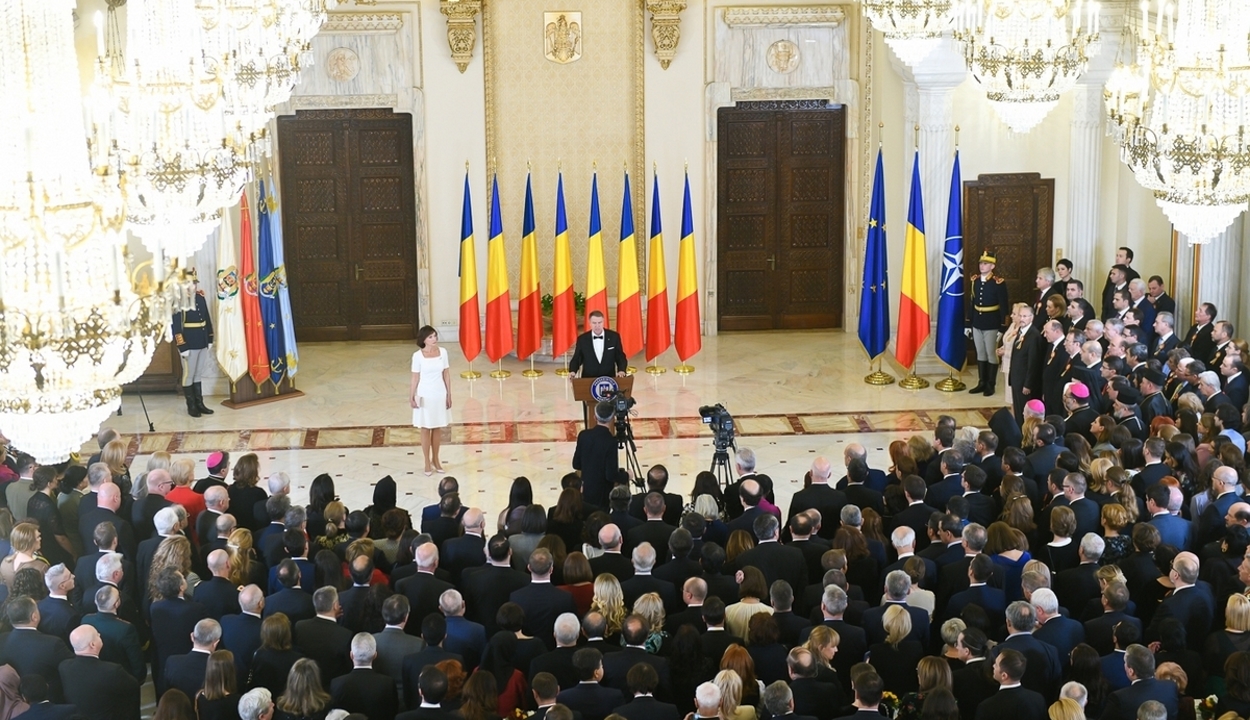 A román nép egységességéről beszélt Johannis a Cotroceni-palotában adott centenáriumi fogadáson