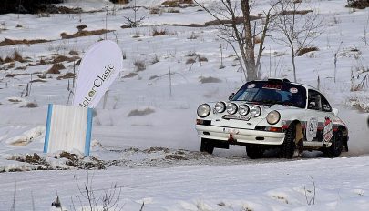 Autóklasszikusok a hóban