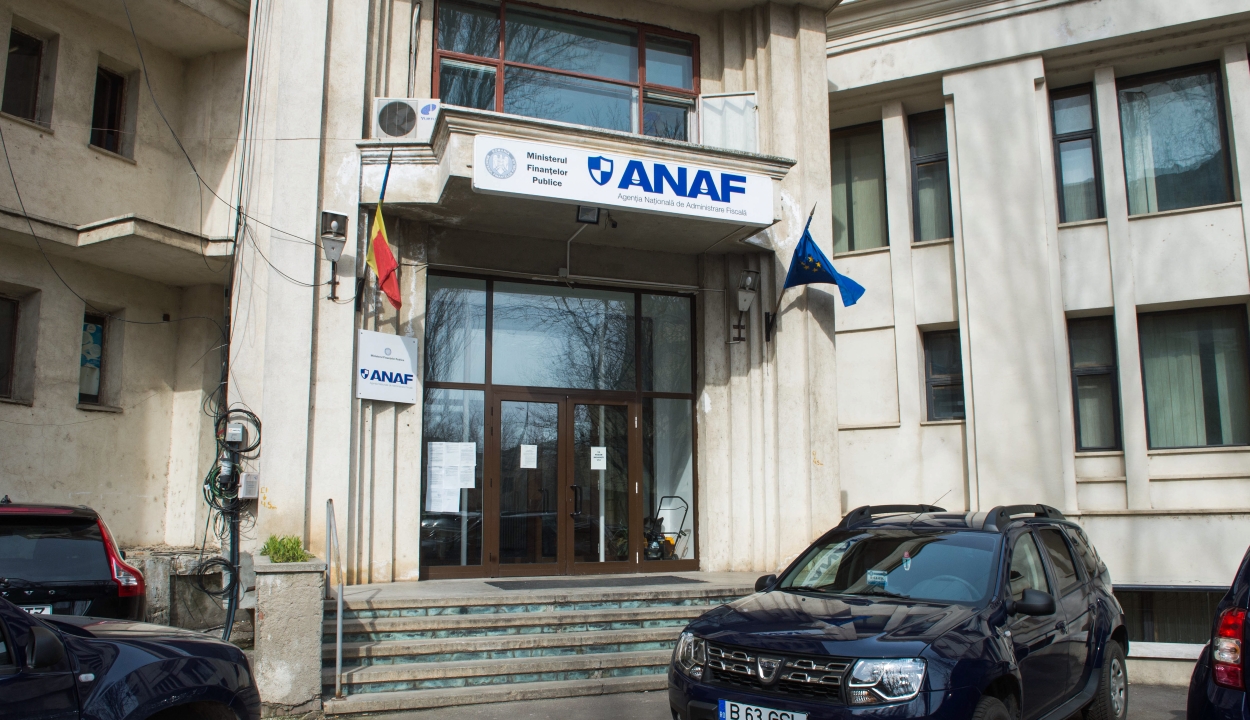 Tervezet: a per idejére felfüggesztenék az ANAF bírságait