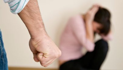 Karantén idején világszerte tombol a családon belüli erőszak