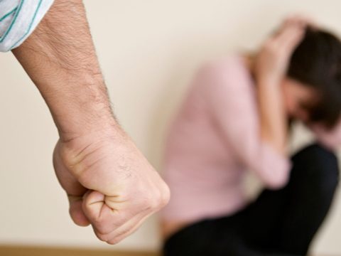 A családon belüli erőszak visszaszorítását remélik a nyomkövetők bevezetésétől