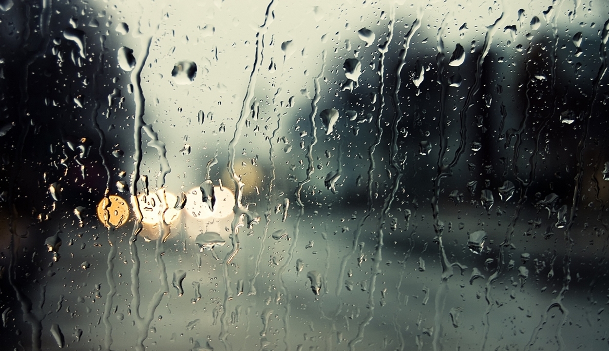 Meteorológusok: hétvégétől lehűl az idő, esőkre is kell számítani