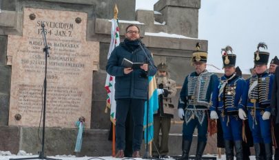 Miniszterelnökségi államtitkár: egyetlen birodalom se tekintheti másodrangú állampolgároknak a magyarokat