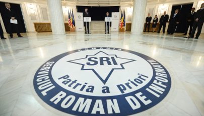 A parlament magyarázatot kért a hírszerzéstől Iohannis uszító kijelentései kapcsán