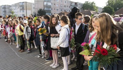 2,8 millió tanuló és óvodás kezdi el hétfőn az új iskolai évet