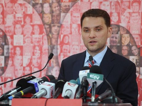 Négy év letöltendő börtönbüntetésre ítélték Dan Şova volt szenátort