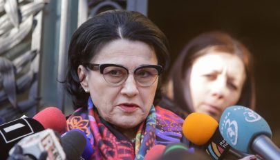 Andronescu: 65 millió lejt különítettünk el az iskolai mosdók rendbetételére