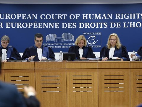 Közel három millió euró kártérítést kell fizetnie a román államnak