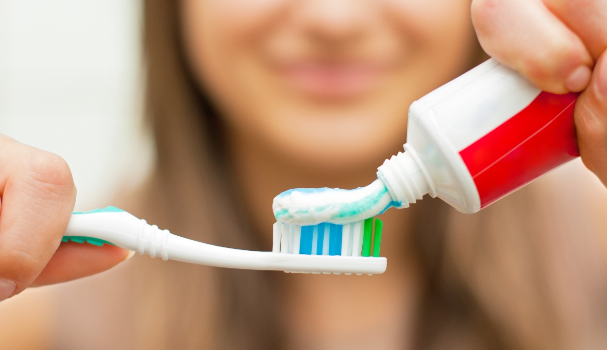 Csontritkulást okozhat a nőknél a szappanok és fogkrémek gyakori összetevője