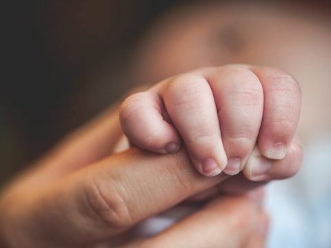 Ritka rendellenességgel, nemi szerv nélkül született egy török kisfiú