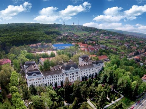 RMDSZ: a MOGYE-nek Miskolczy Dezső nevét is viselnie kell