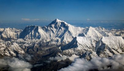 Megmérnék a Mount Everest magasságát, de a rossz idő miatt nem sikerült